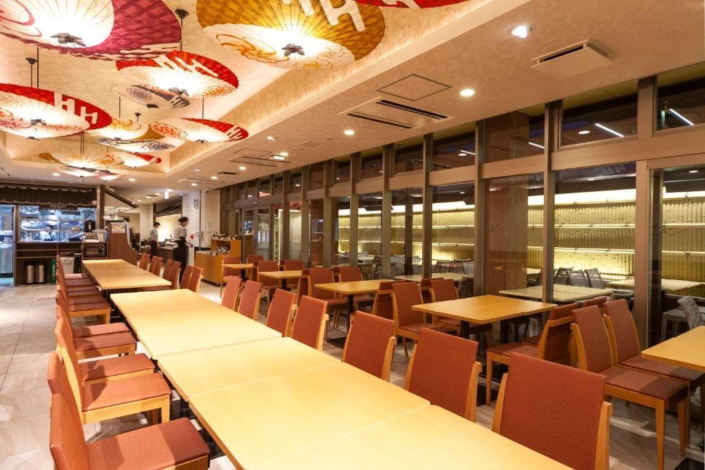 Yotel Tokyo Ginza (Токио), The Bridge Hotel Shinsaibashi (Осака): изображение 4